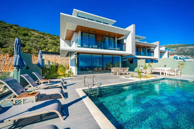Villa Aura F