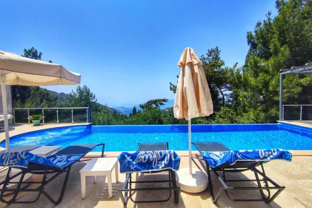 Villa Swiss - 2