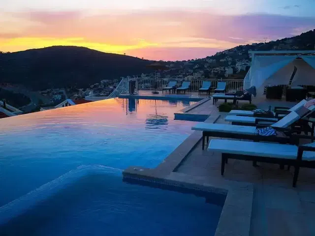 Villa Falcon Lodge - 2