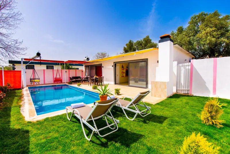 Villa Büşra Üzümlü - Slide 1